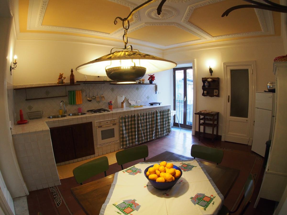Casa Felice Nel Centro Storico, Tra Etna E Mare Apartamento Catania Exterior foto